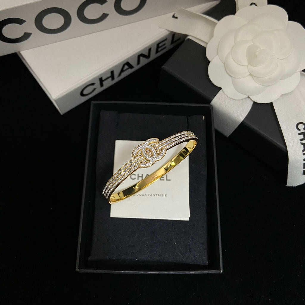 X1Q85C72K  Popular Bracelets