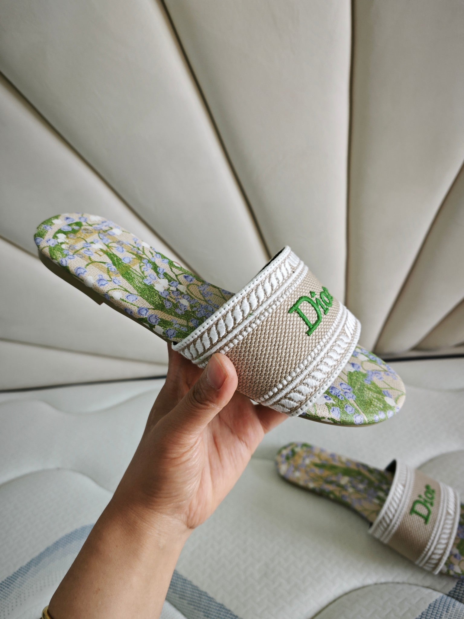 Z2R76D4 Popular high-quality Shoes