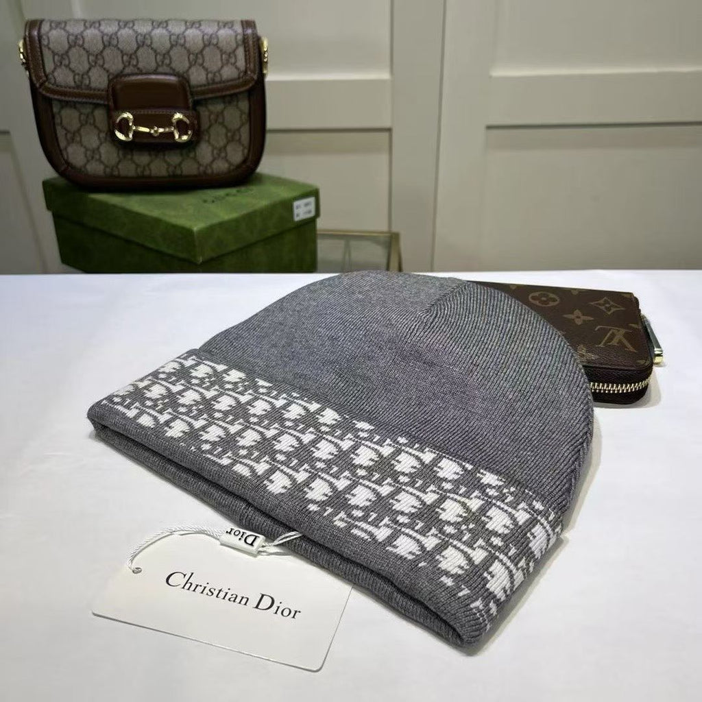 M1R86D37 Popular hats