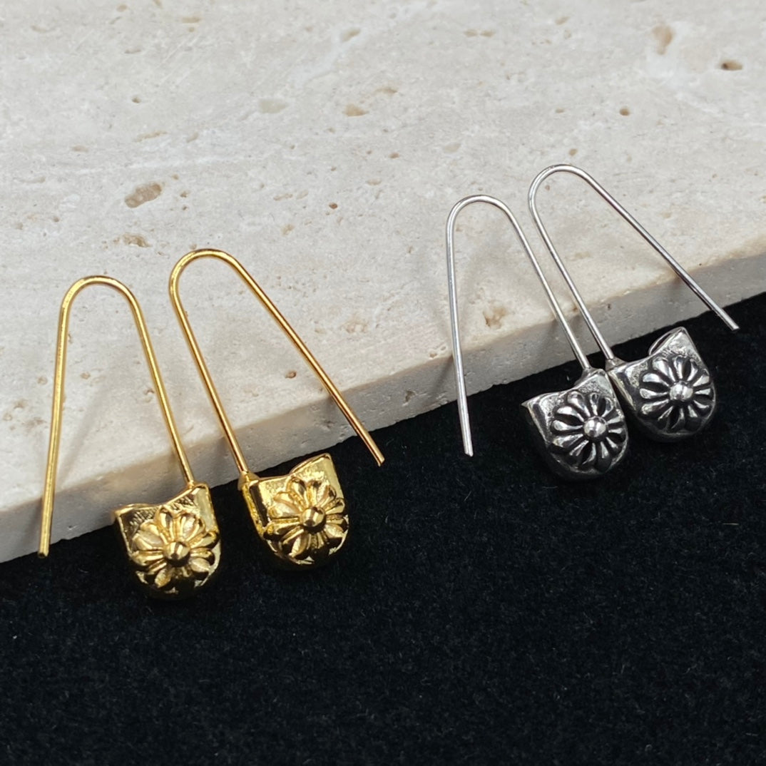 X1Q45A5E Popular Earrings