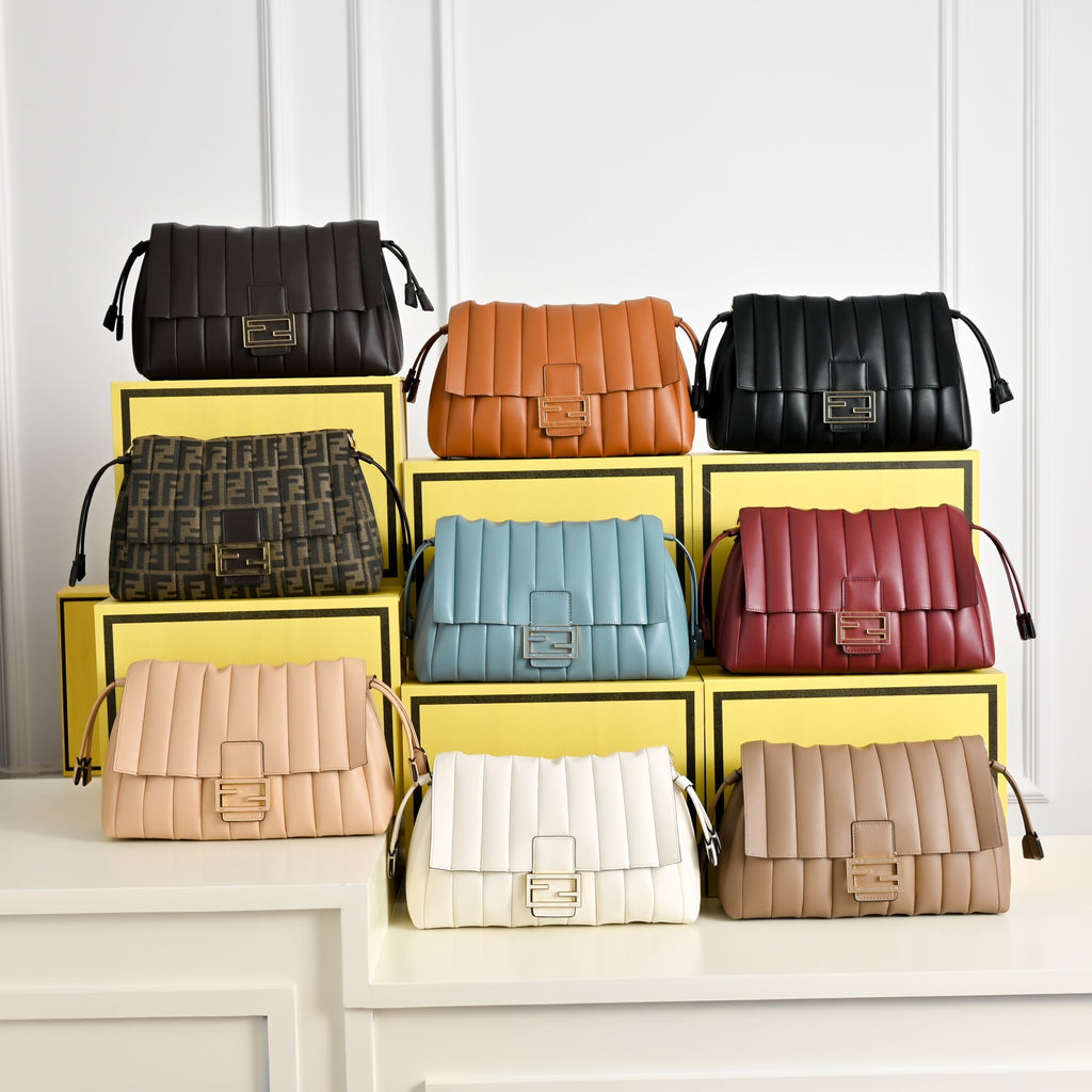B1P36F106 Popular leather bag