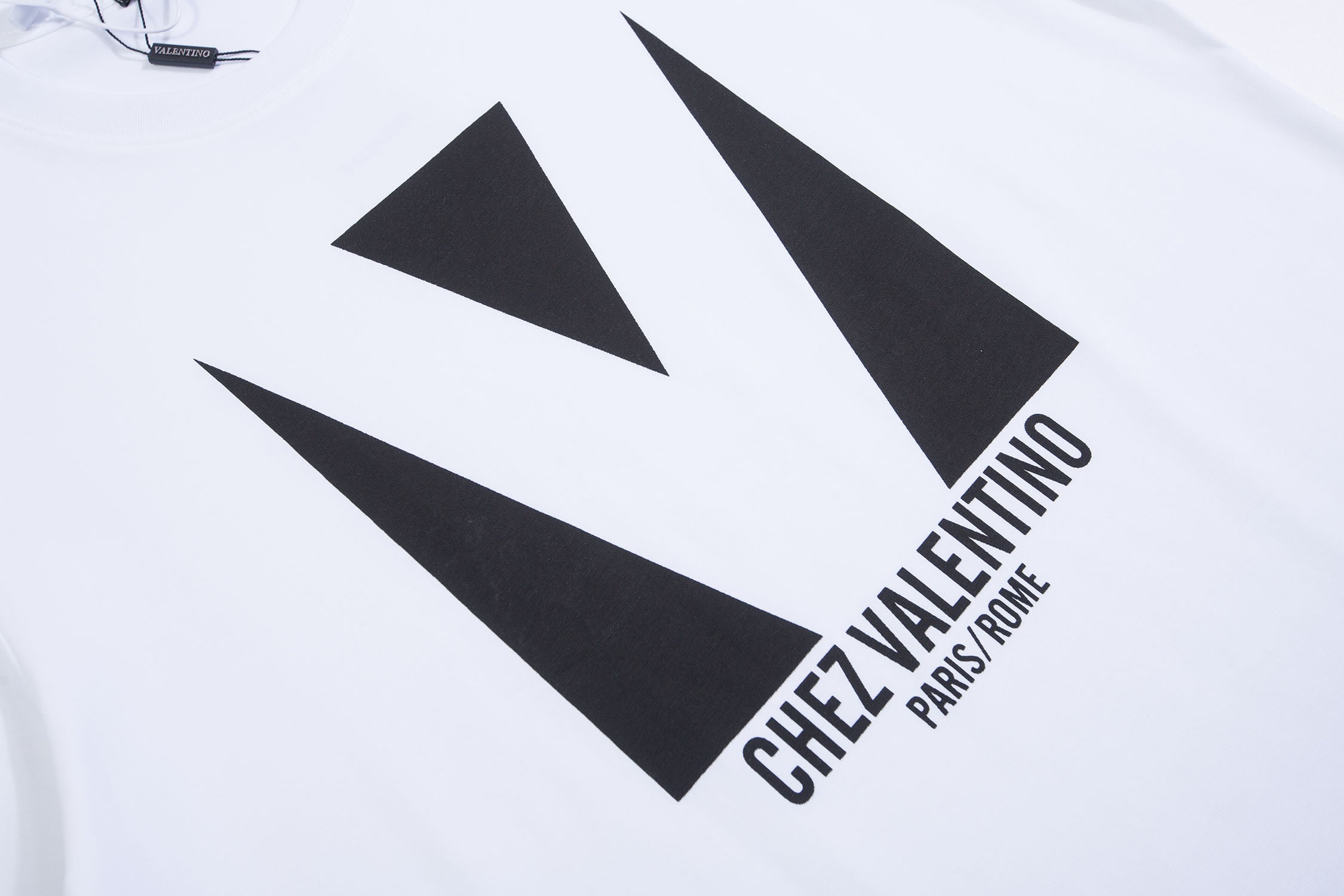 U1R45VL199 Popular T-shirt