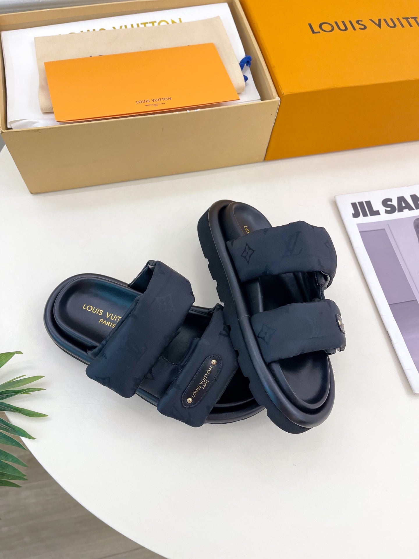 Z1Q105E351 Popular Shoes