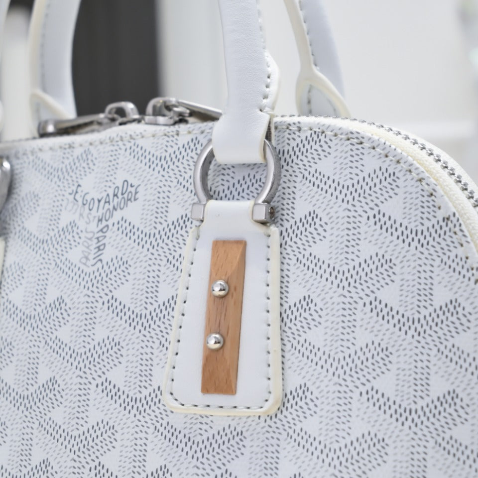 B1W35A106  Popular bag