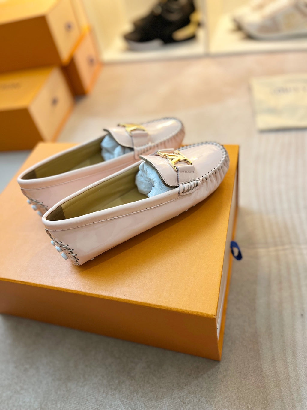 Z2Q95E98 Popular high-quality leather shoes