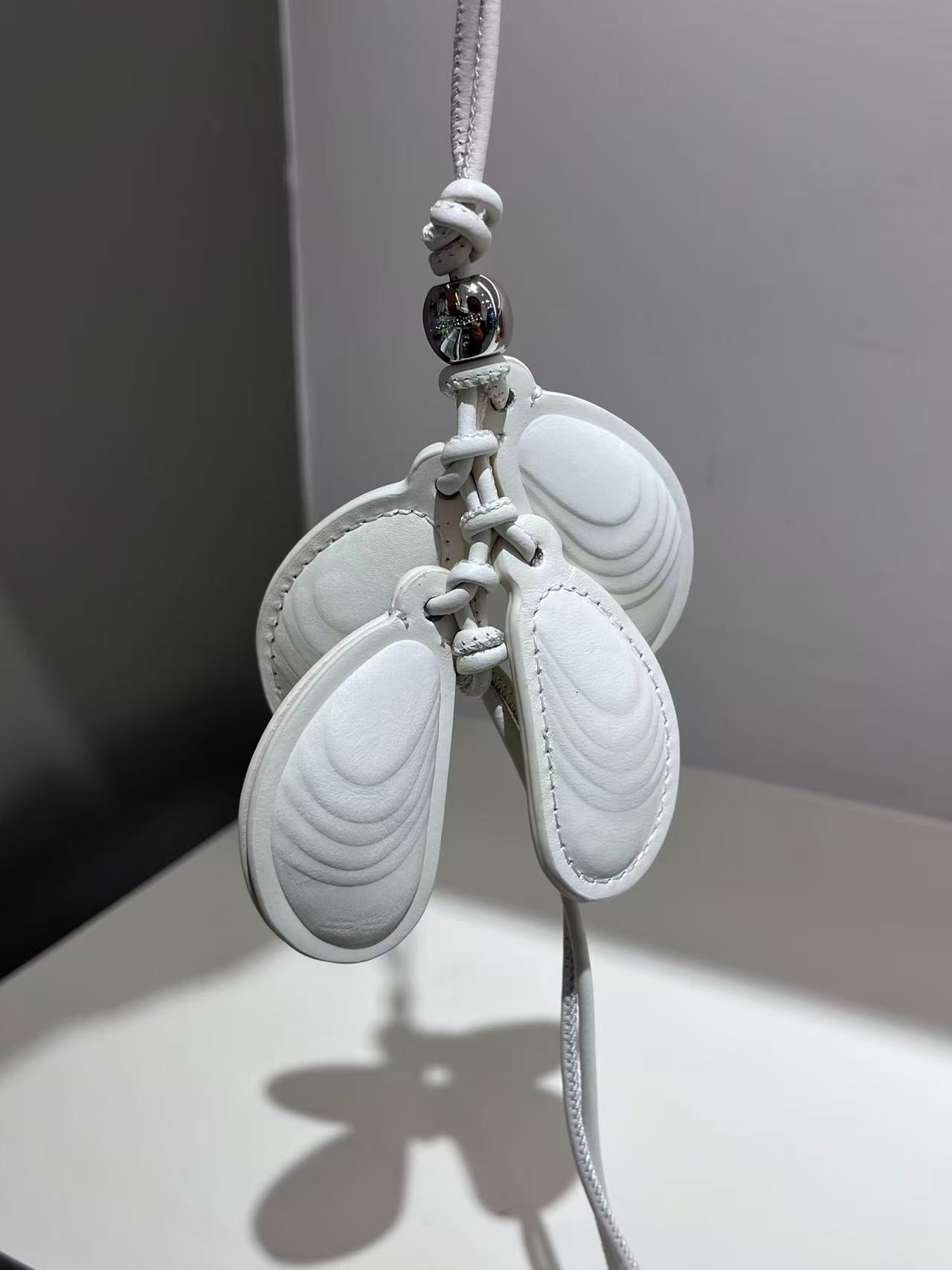 A1R76A87 Popular bag 's charms accessories