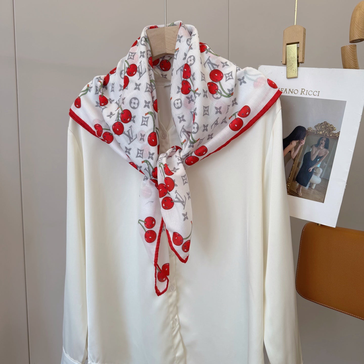W1N36E31 Popular Silk Scarve