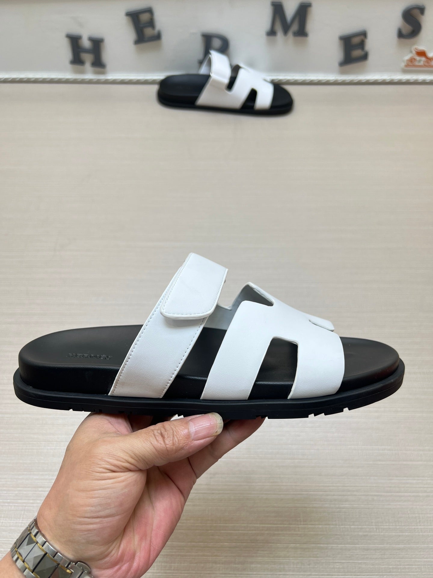 Z5R35H6  Popular Slippers shoes