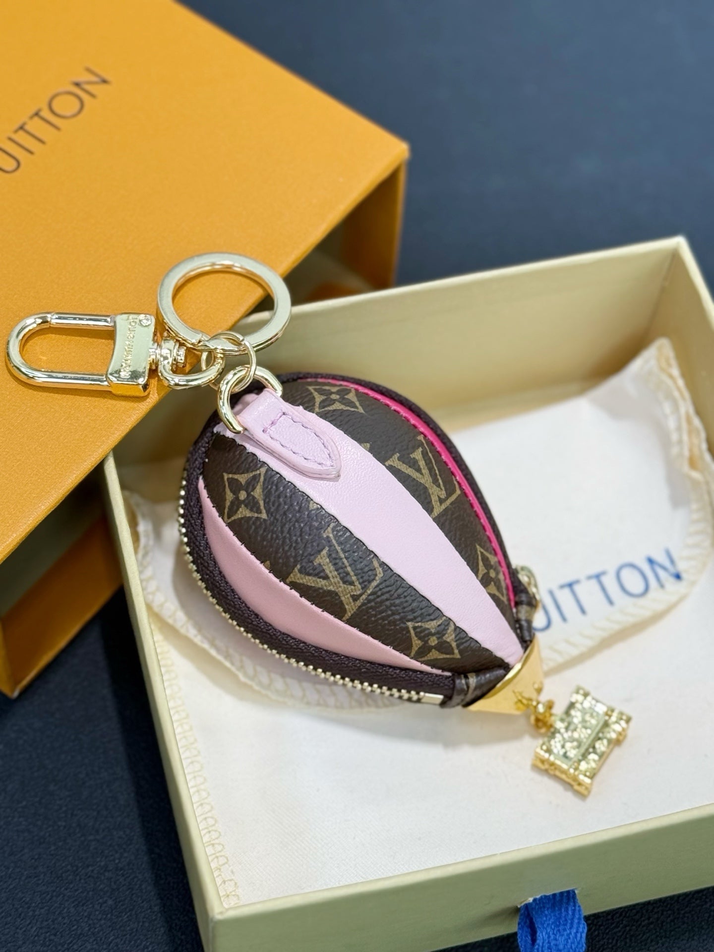 A1R46E34 Popular bag 's charms accessories