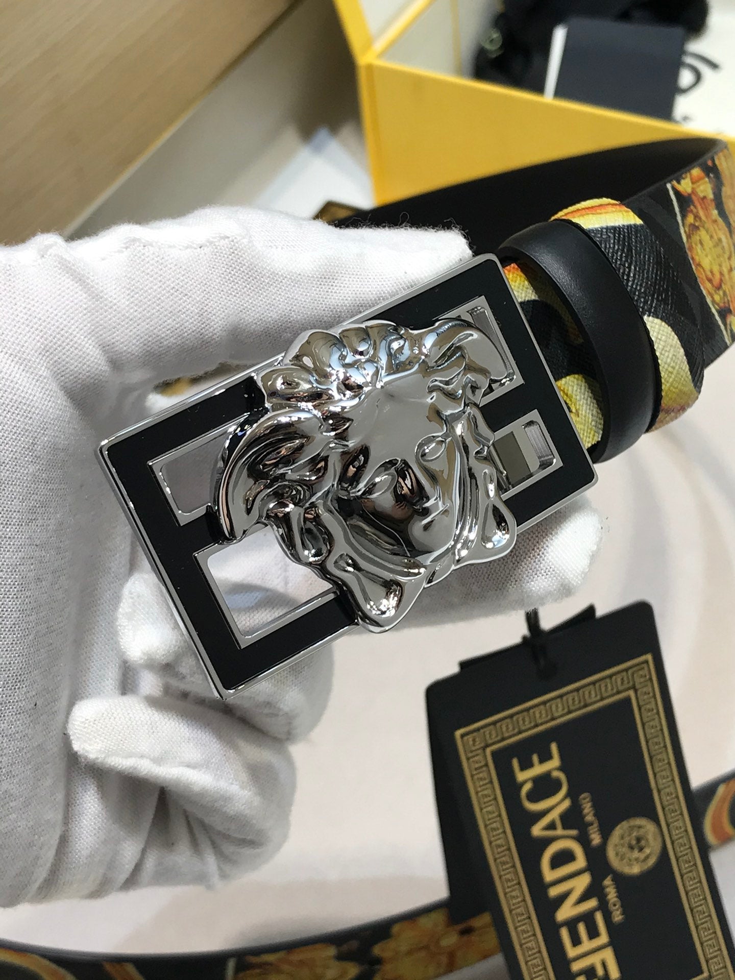 P1Q64V82 Popular High quality belt With full package