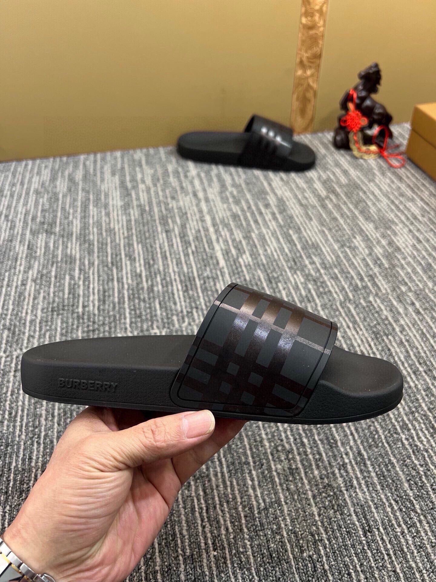 Z5Z35R257 Popular Slippers