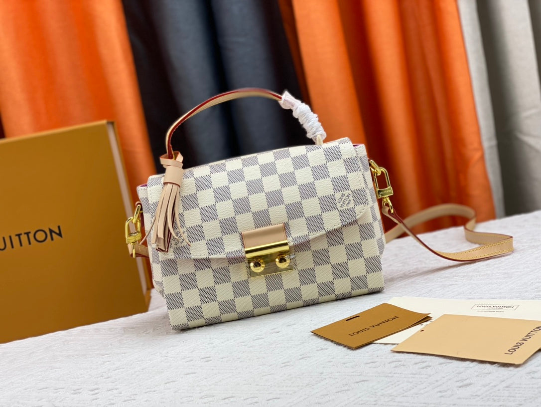 B1W15E2 Popular leather Bags