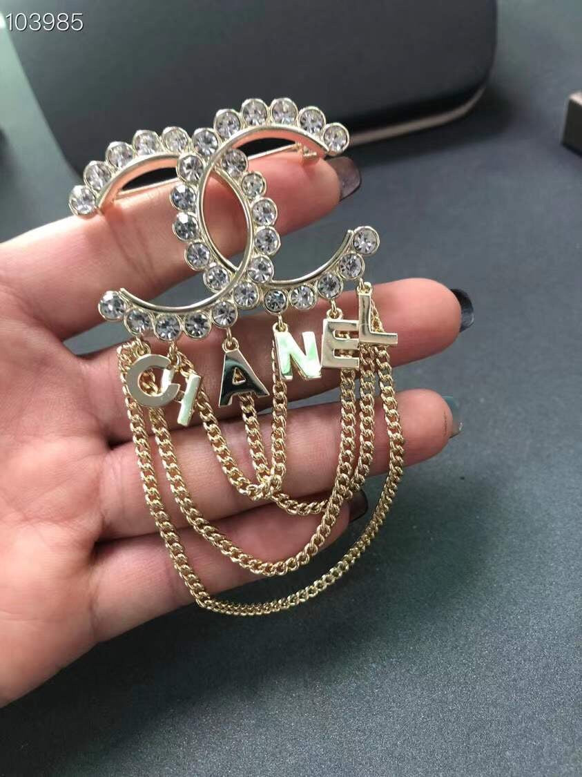 X14C869  Popular Brooch