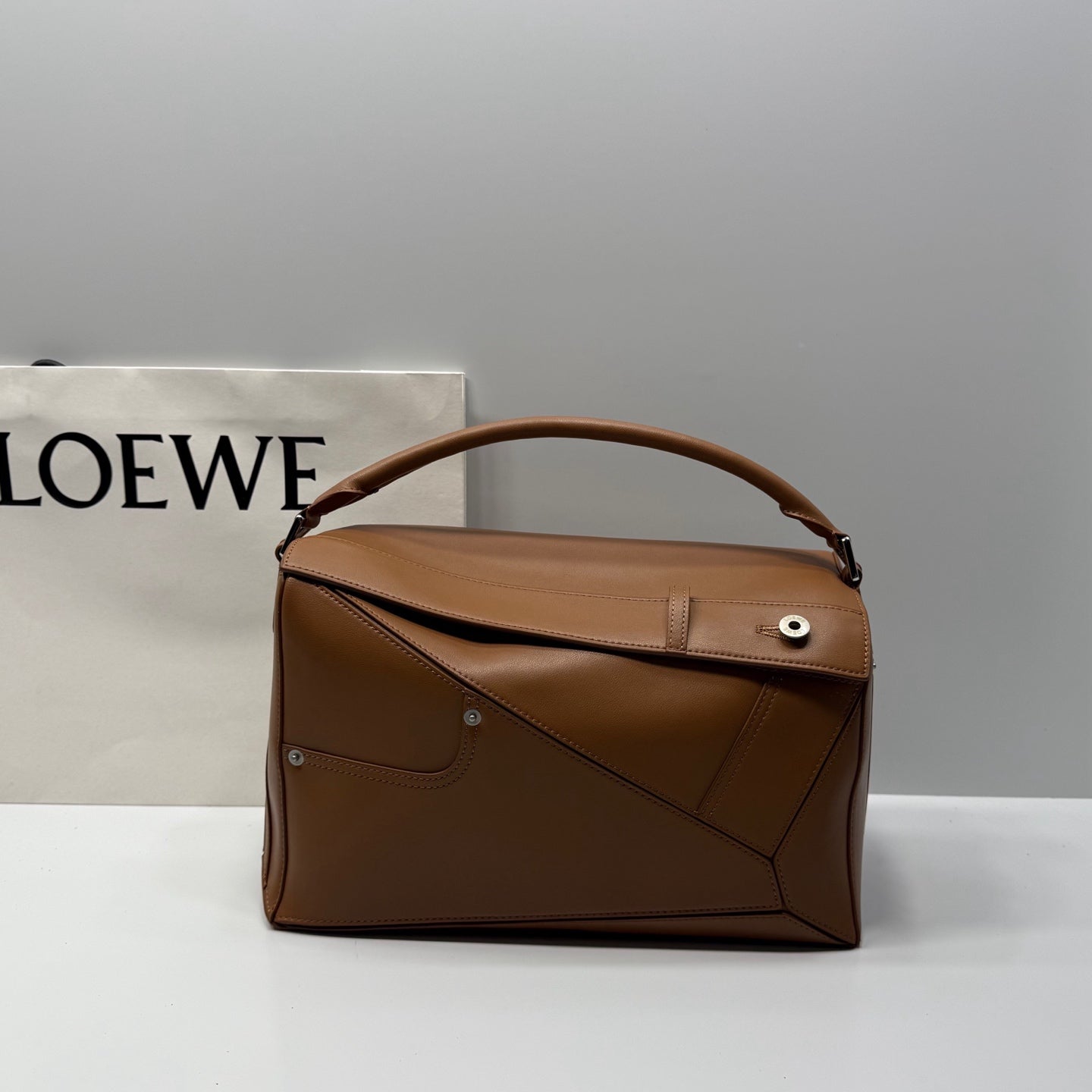 B1R46A12 Popular leather bag