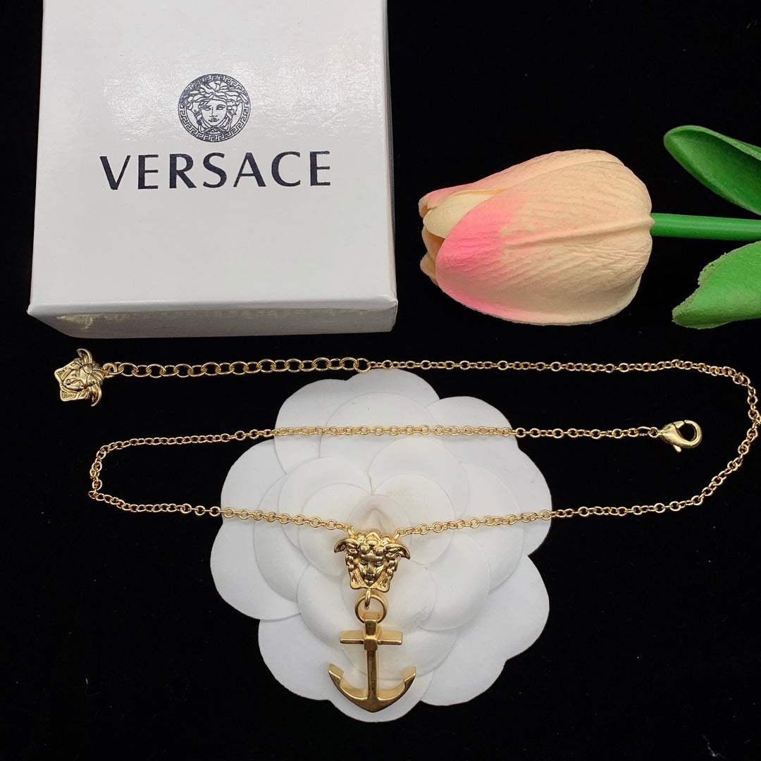 X1Q85V369X Popular Necklaces