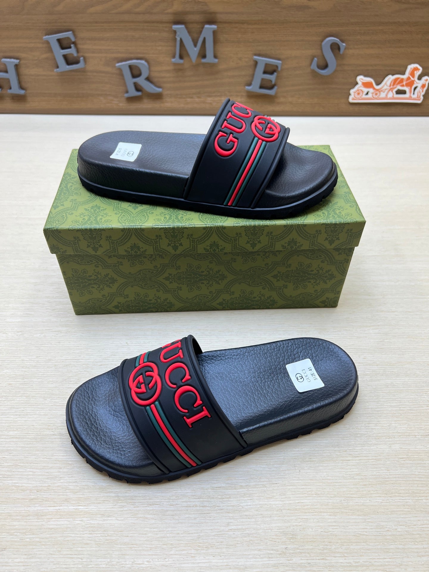 Z5R66B24 Popular  Slippers