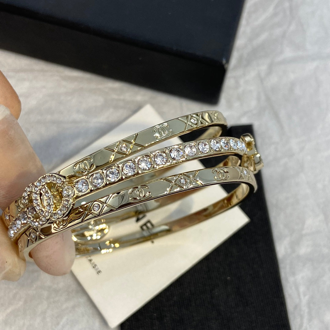 X1Q85C9K  Popular Bracelets