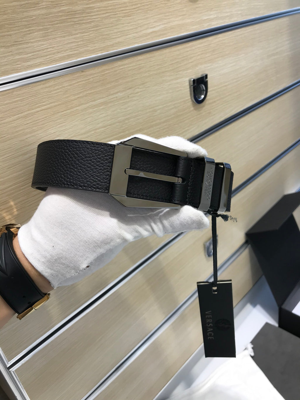P1Q64V84 Popular  High quality belt With full package