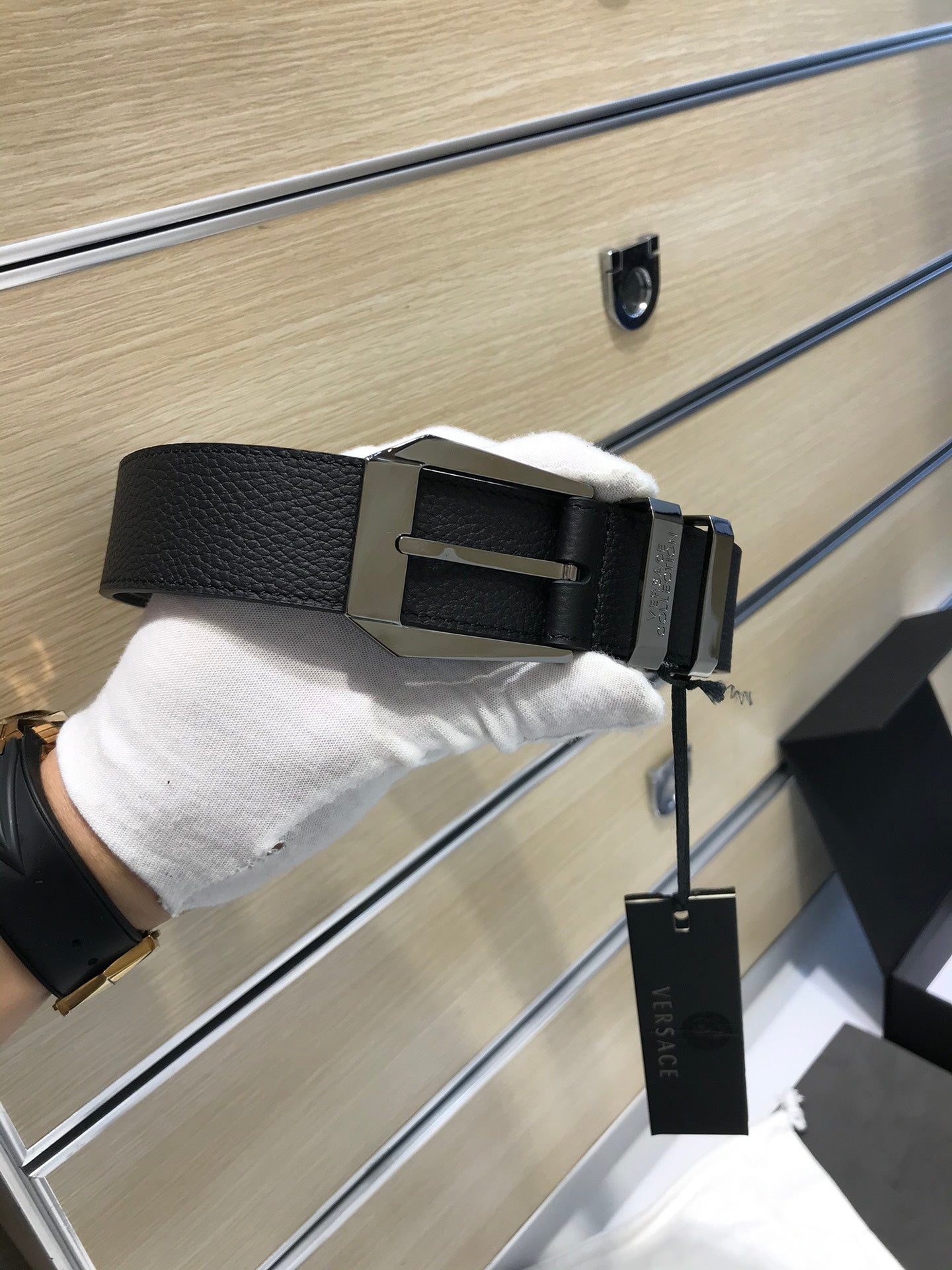 P1Q64V84 Popular  High quality belt With full package