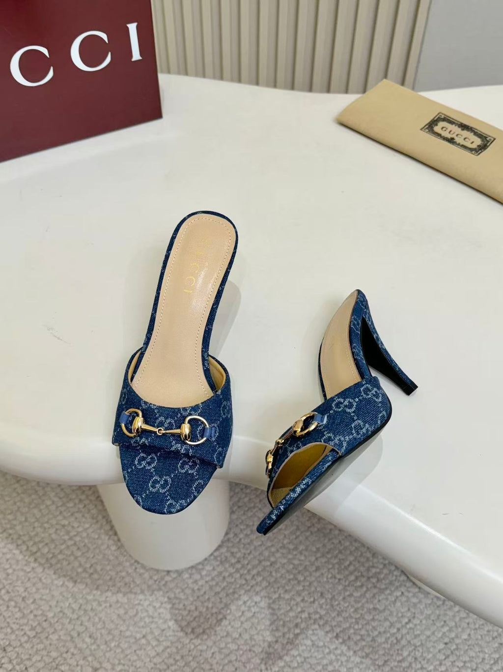 Z2R76B30 Popular high-quality  canvas shoes