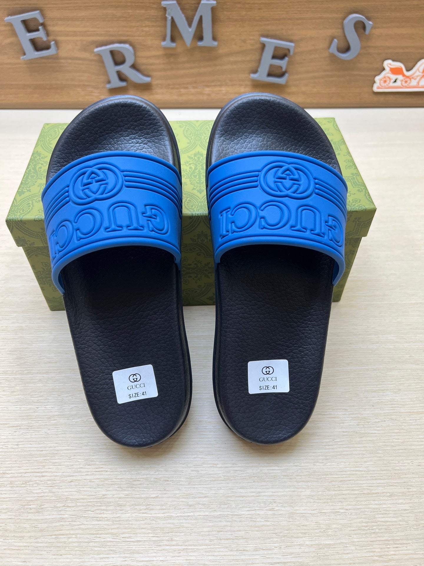 Z5R66B24 Popular  Slippers