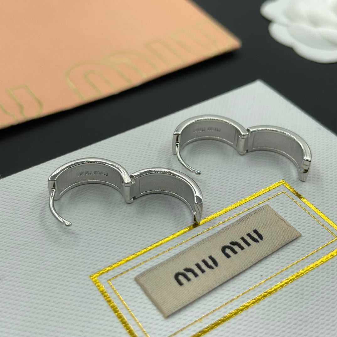 X1Z64A520E Popular Earrings