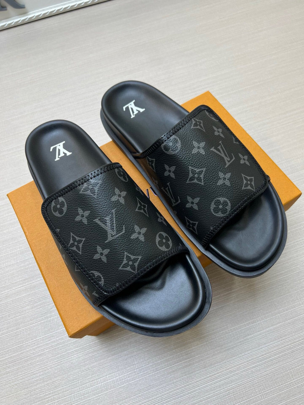 Z5WE245 Popular Slippers