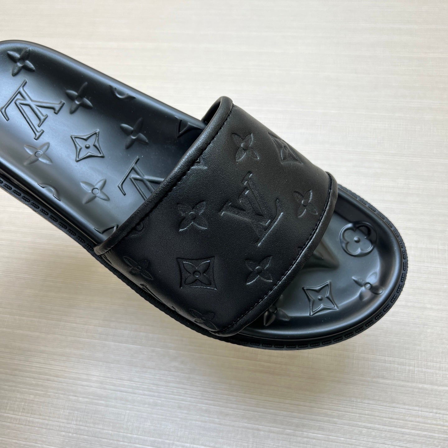Z5Z35E304 Popular Slippers