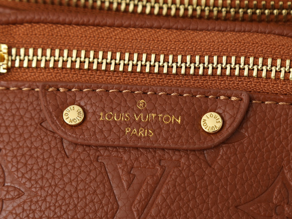 B1P46E72 Popular leather bag
