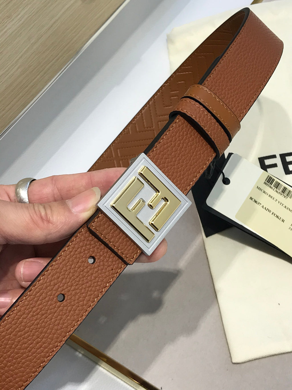 P1Q64F85 Popular  High quality belt With full package
