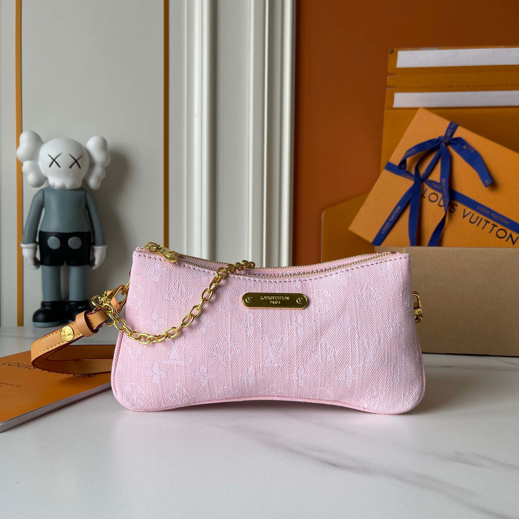 B1R15E30 Popular   bag