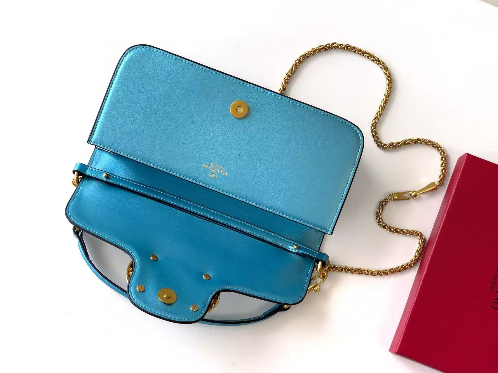 B1P36A31 Popular  leather bag
