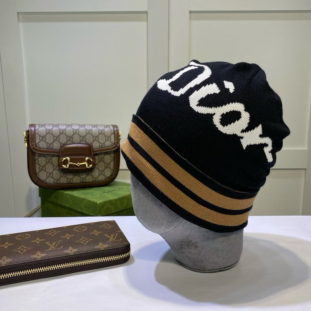 M1R86D59 Popular hats