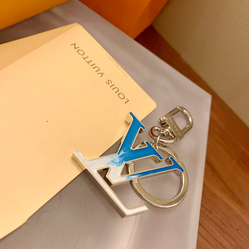 A1Z105E98 Popular bag 's charms accessories