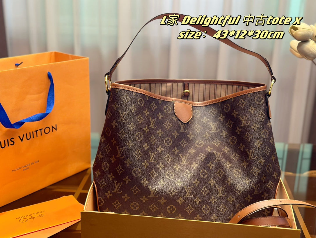 B6X103E213 Popular   leather bag 