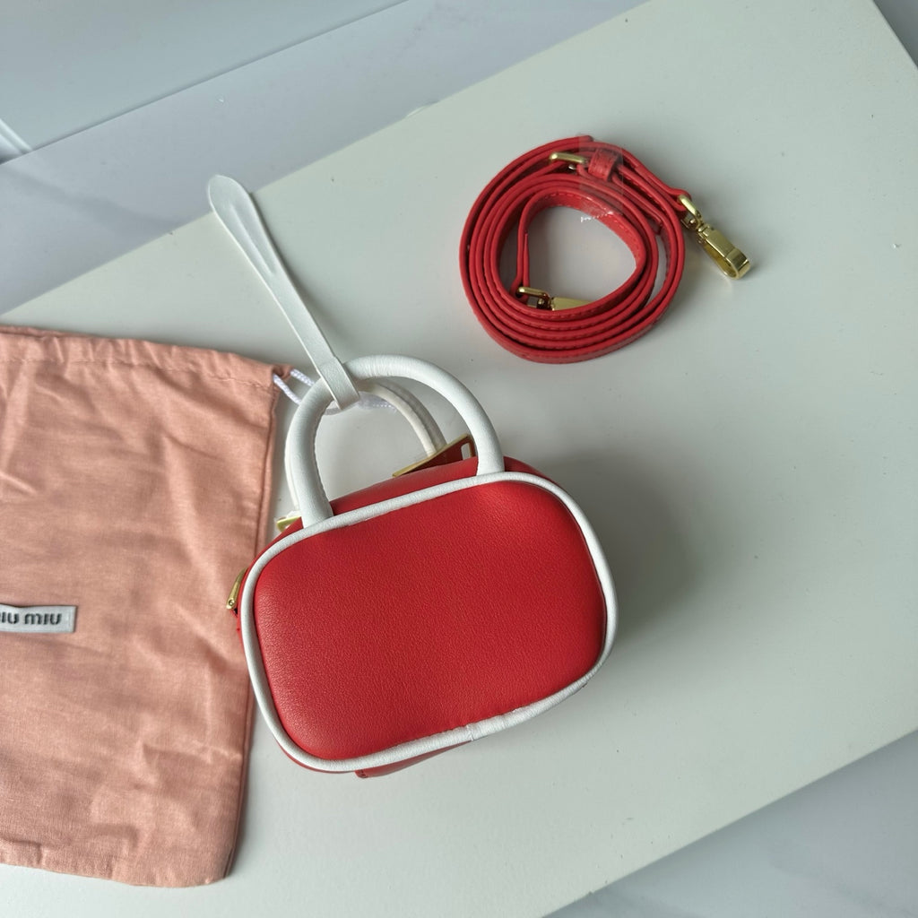 B1P46A164 Popular leather bags