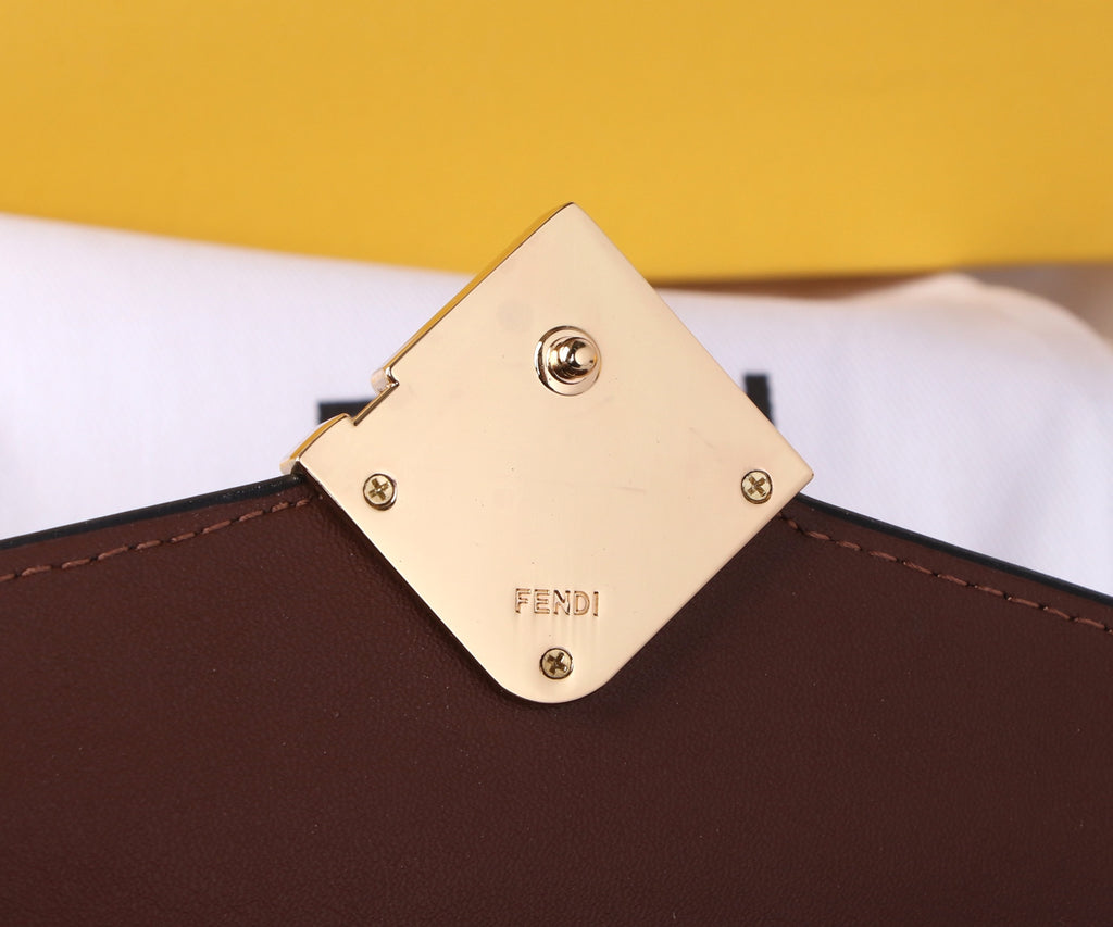 B1P36F103 Popular leather bag