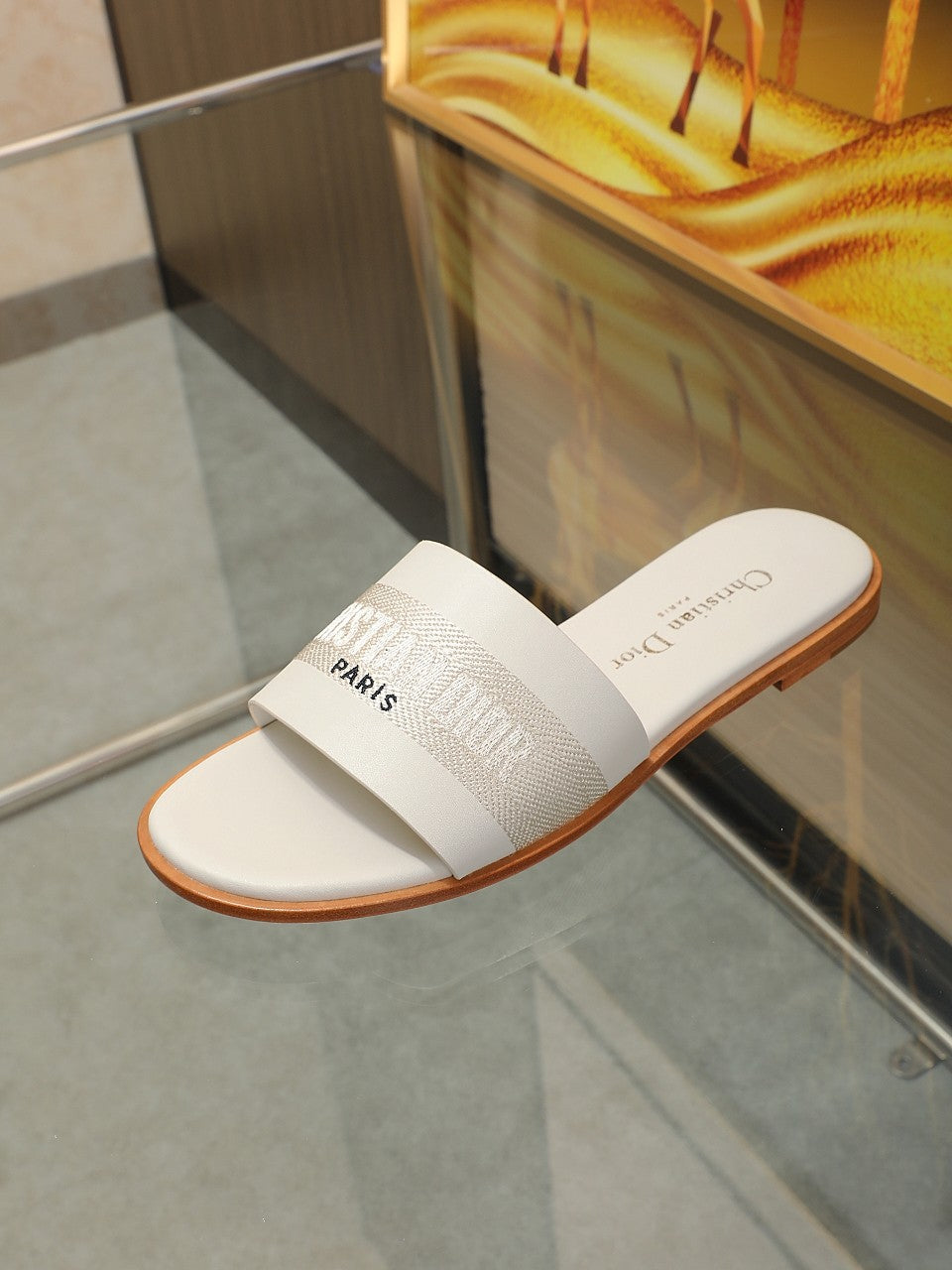 Z2Q55D38 Popular  leather shoes