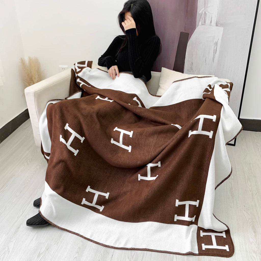 W1R86H28 Popular blanket