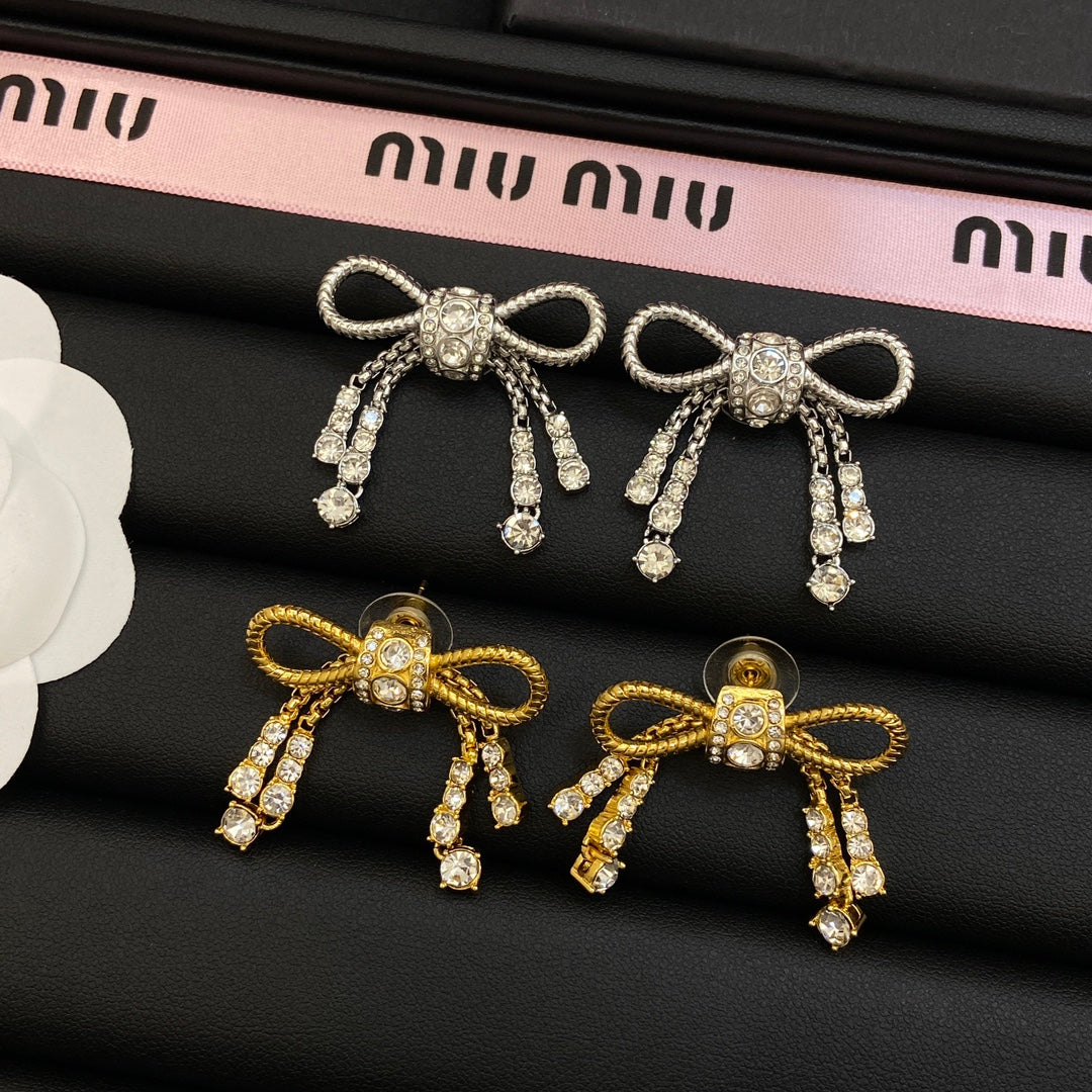 X1Z94A950E Popular Earrings