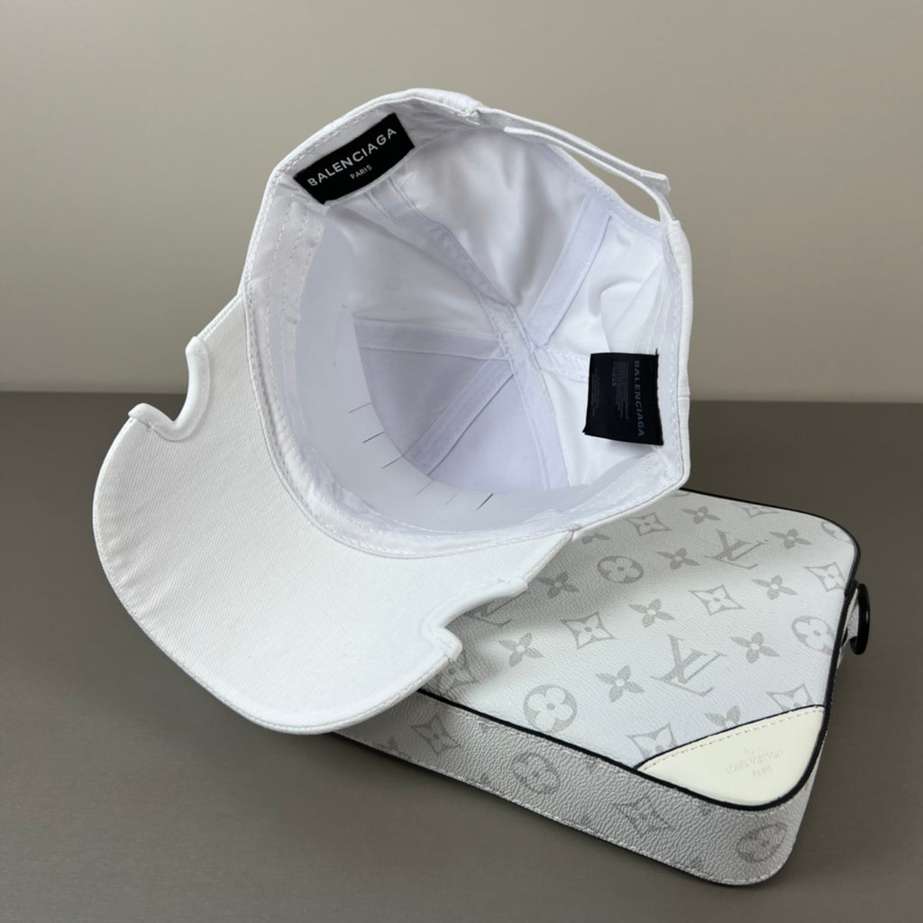 M1Z25J526 Popular hats