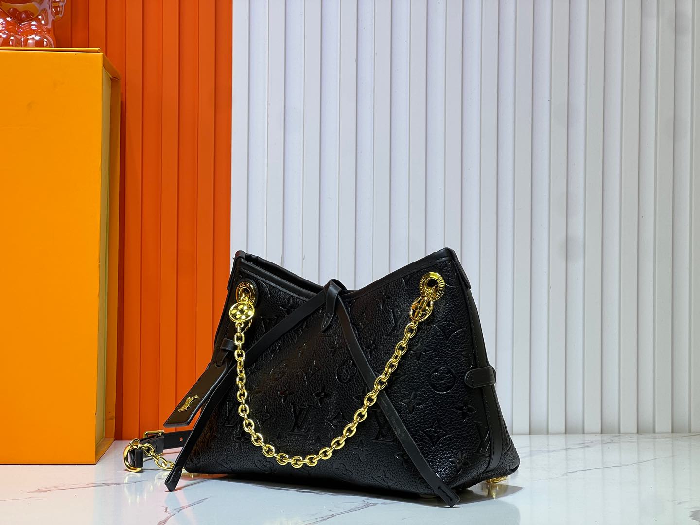 B1W15E33 Popular  leather bag