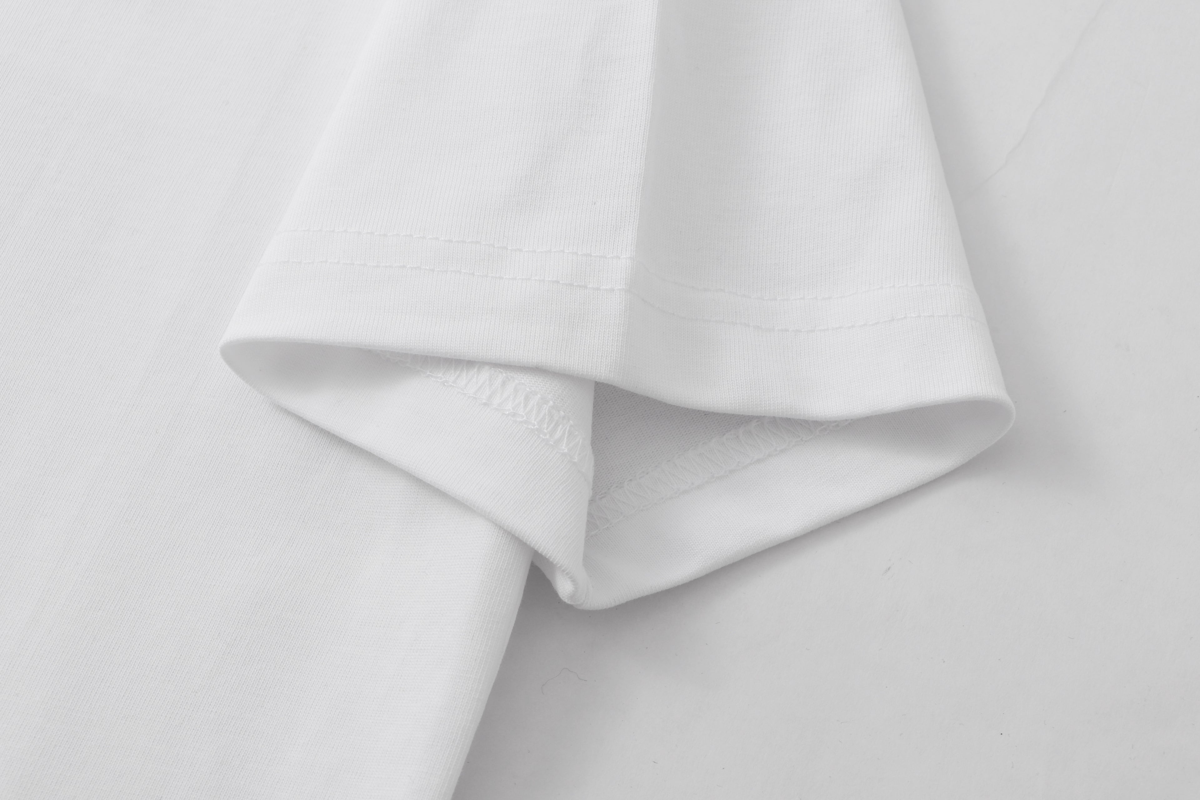 U1P36A15 Popular T-shirts