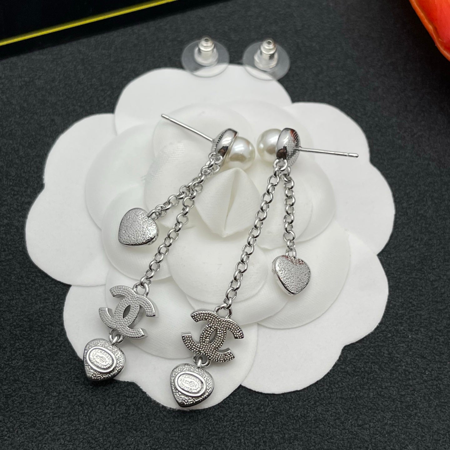 X1Z95C46E Popular Earrings