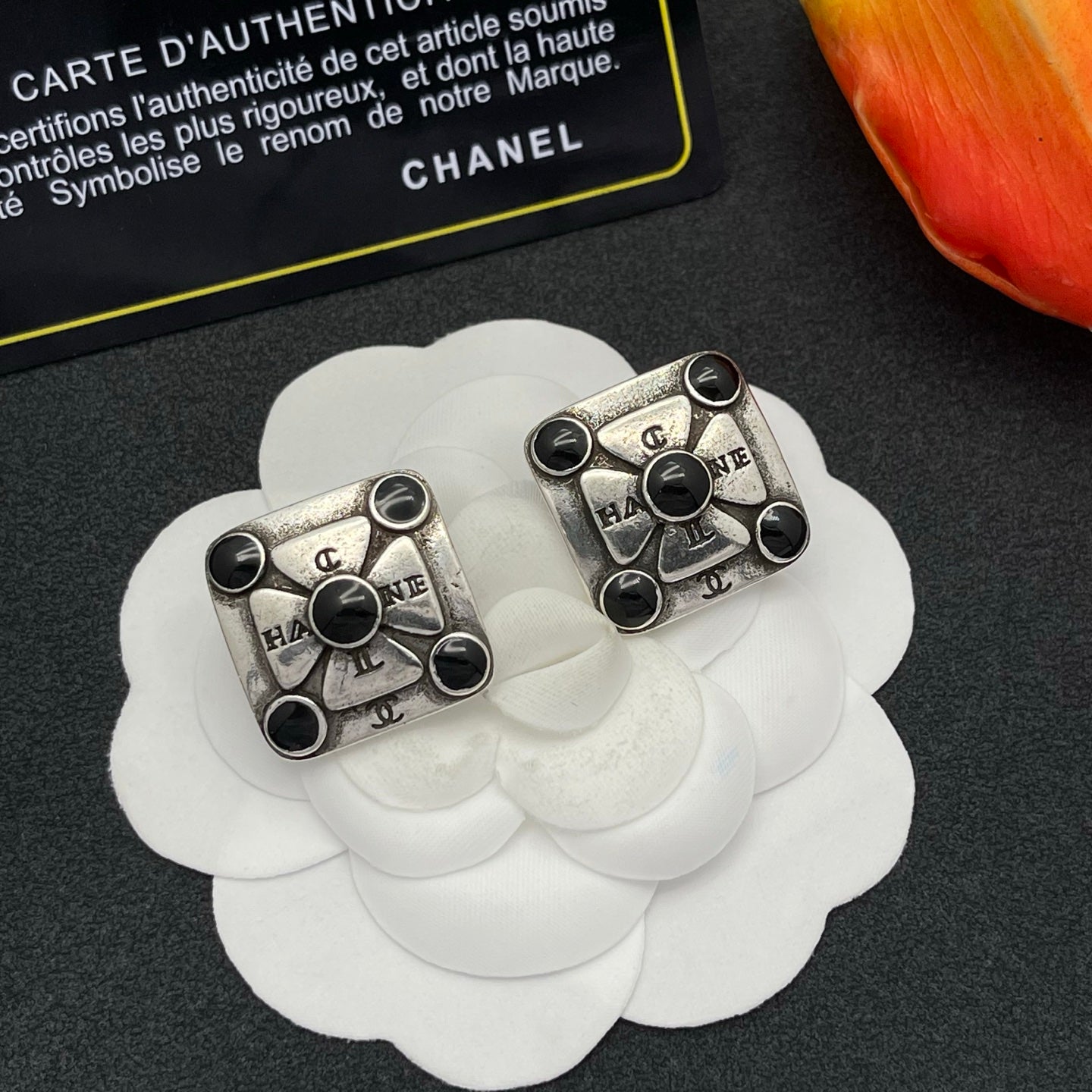 X1Z95C45E Popular Earrings