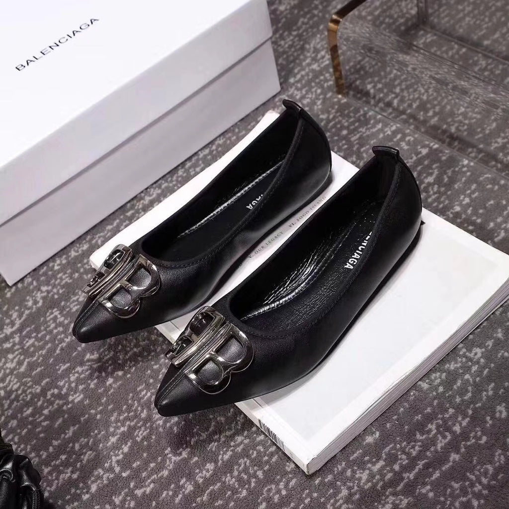 Z2Q95J121 Popular high-quality leather Shoes