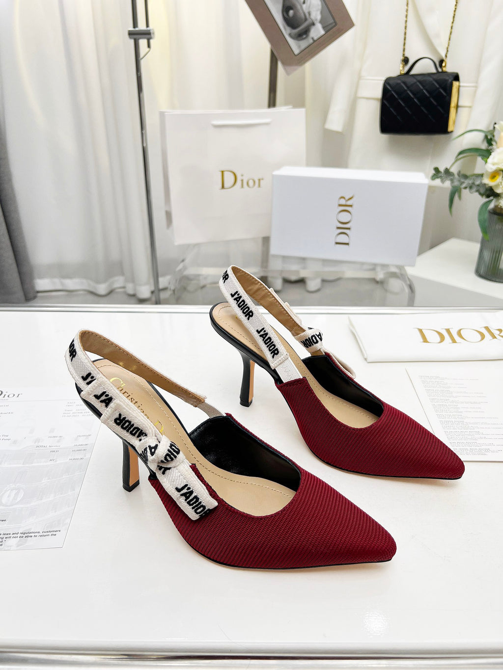 Z2Q55D44  Popular leather High heels