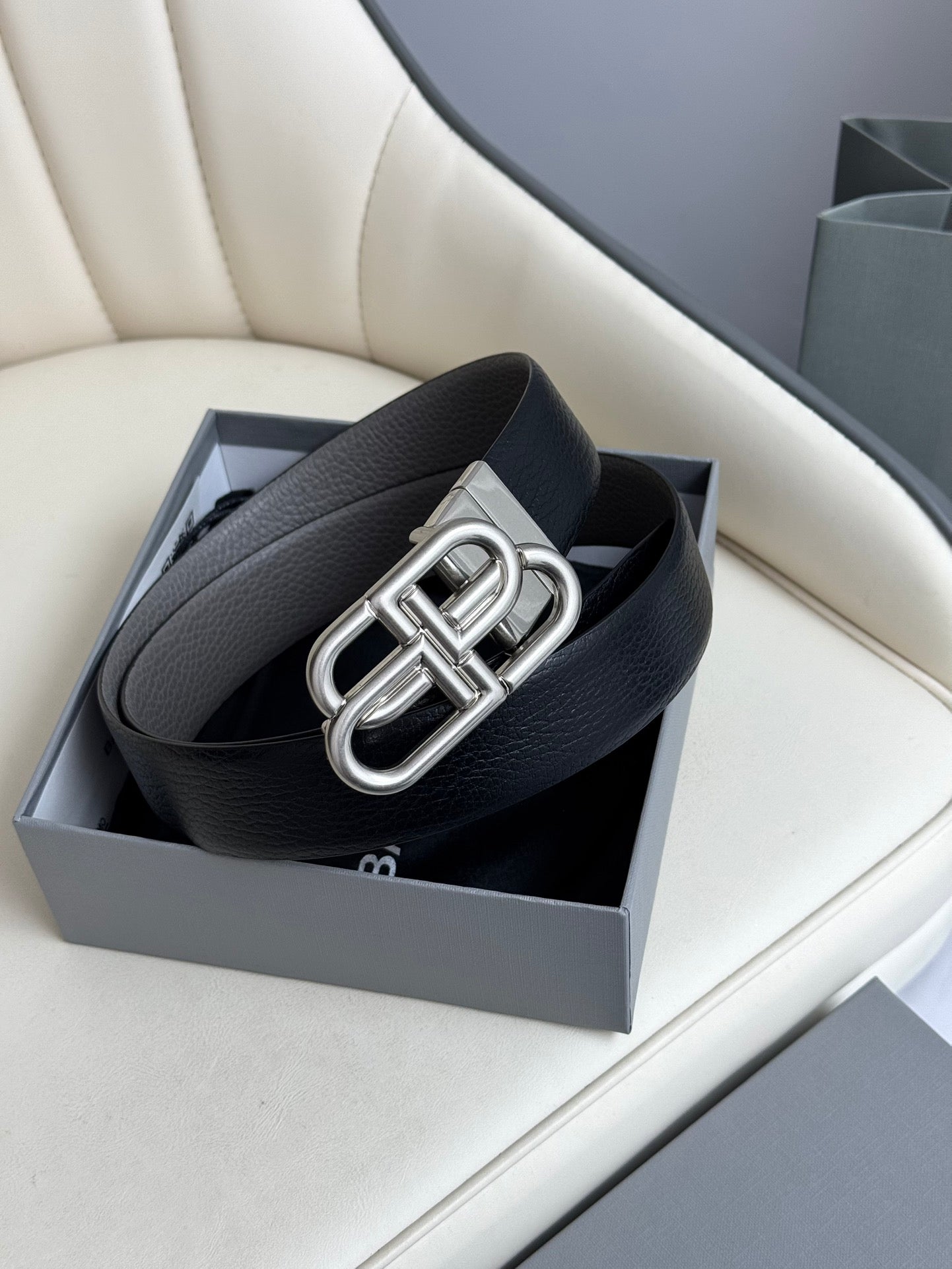 P1R55J239 Popular   High quality belt With full package