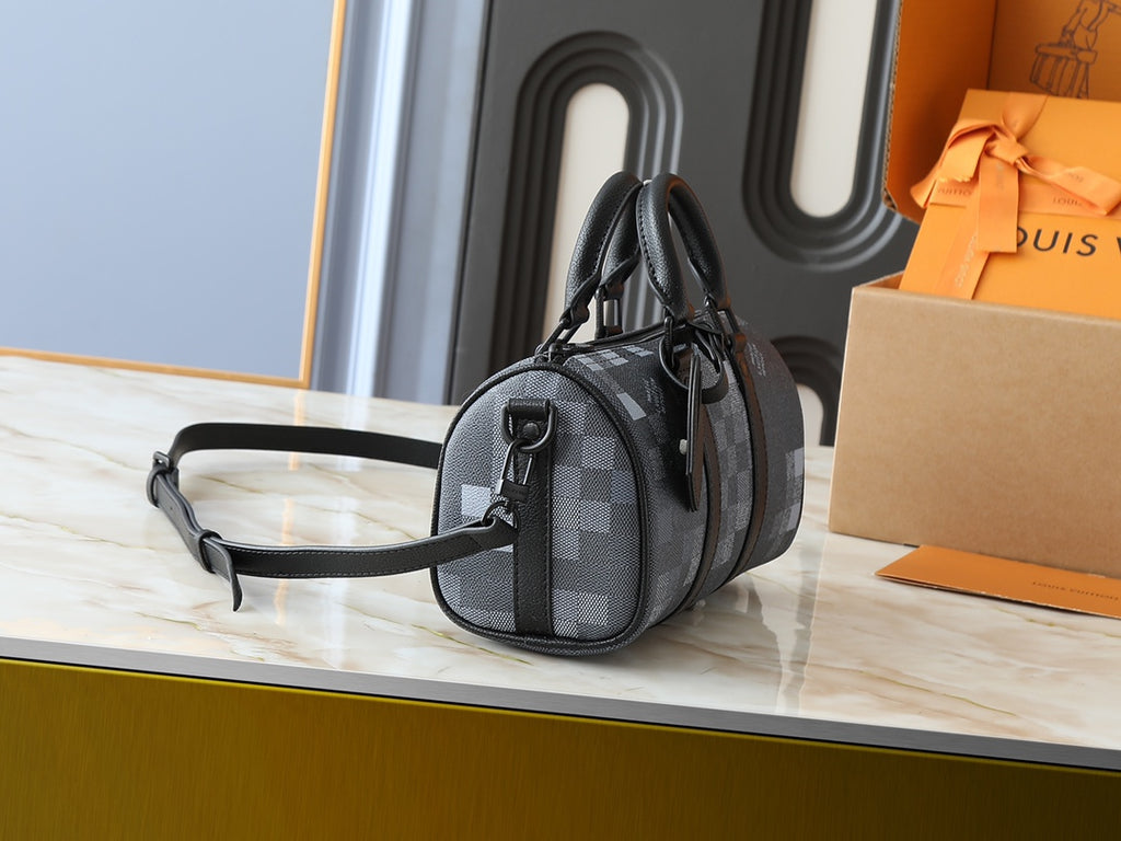 B1P46E34 Popular leather bag