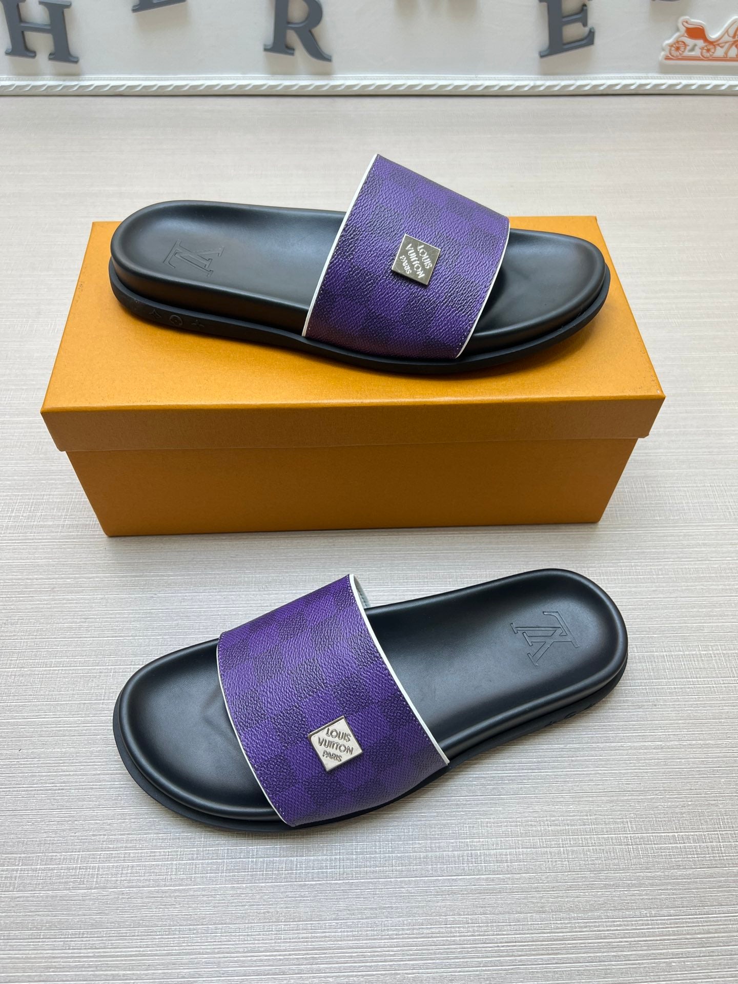 Z5ZE69 Popular slippers